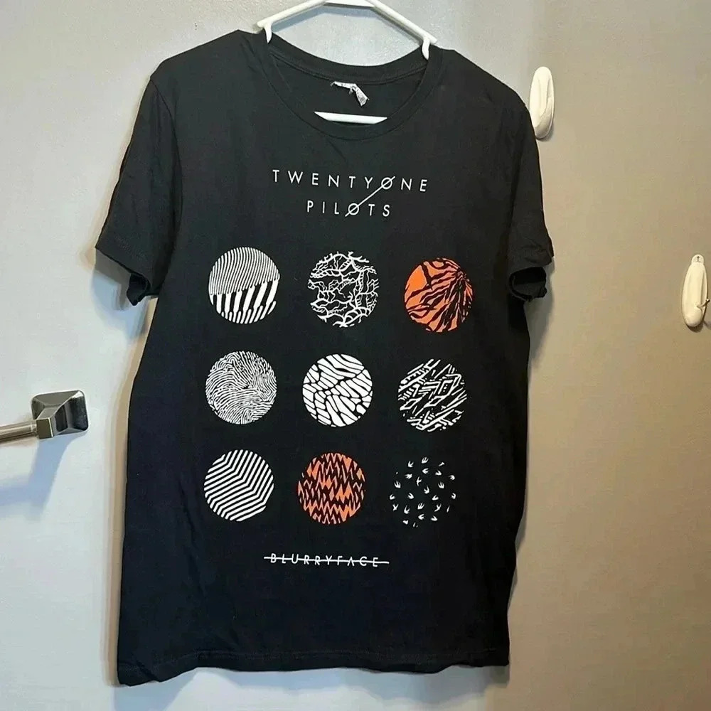 twenty one 21 pilots blurry face tshirt size medium short sleeve black unisex